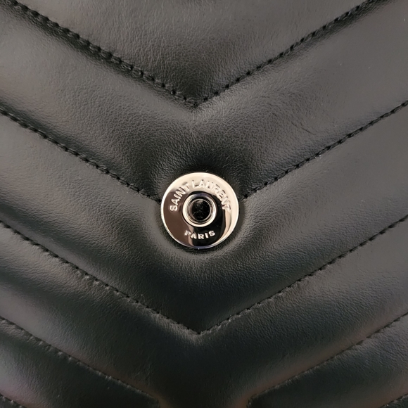 YSL Saint Laurent small loulou black hardware - Picture 6 of 11